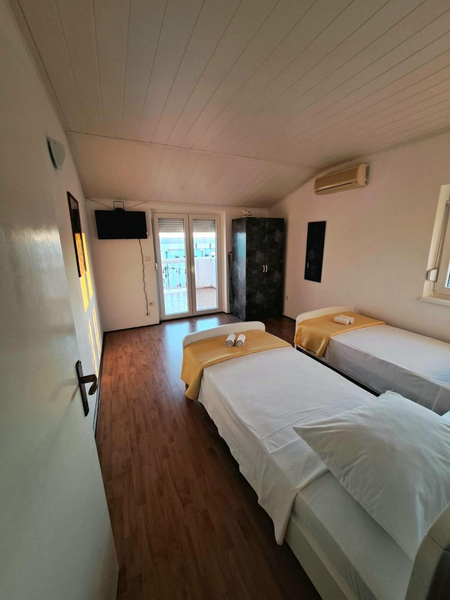 Apartments Maruna ماسلينتسا المظهر الخارجي الصورة